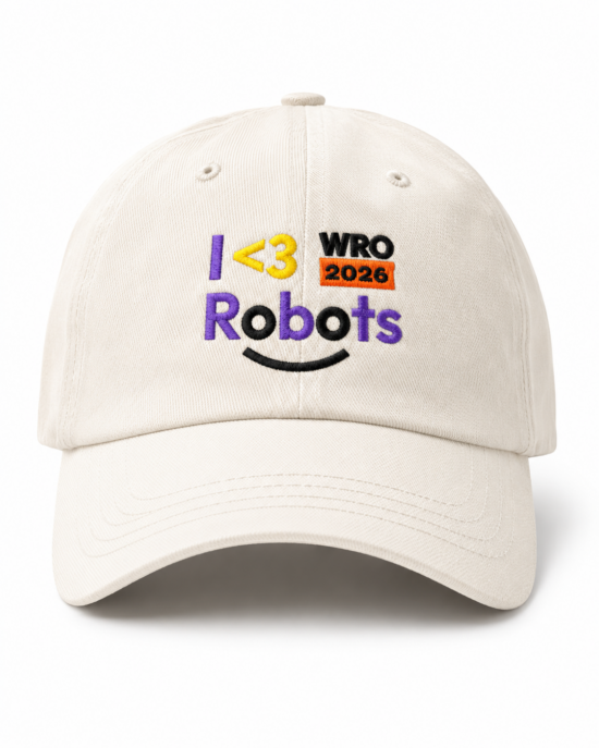Gorra beige bordada I love Robots WRO 2026, mercancía oficial del Evento Nacional Baja California